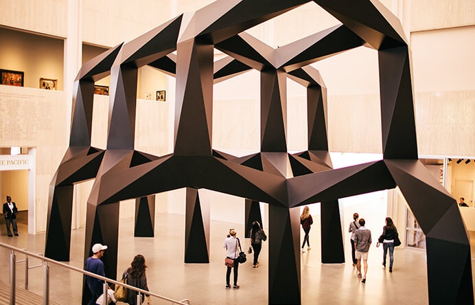 LOS ANGELES ÜLKE SANAT MÜZESİ REHBERİ