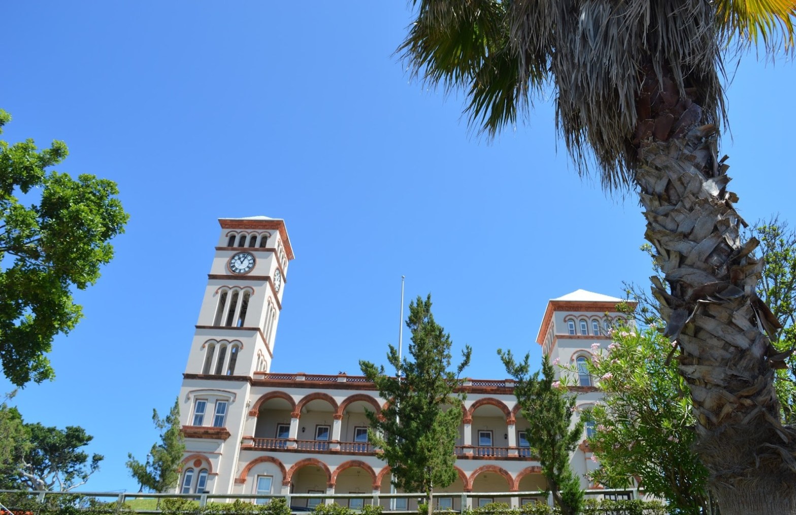 Sessions House ve Jubilee Saat Kulesi